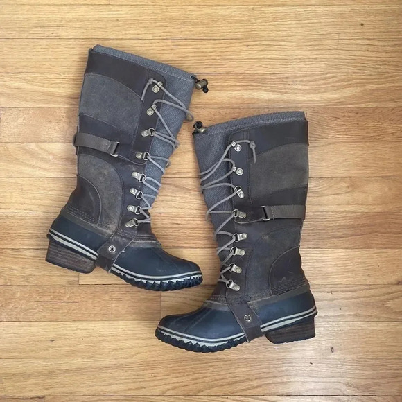 SOREL Conquest Carly Boots Sorel  sz 6 lace up great pre owned condition - Picture 2 of 8